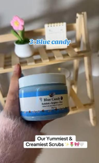 Blue Berry Flavor Scrub 300gm (Pack of 1)