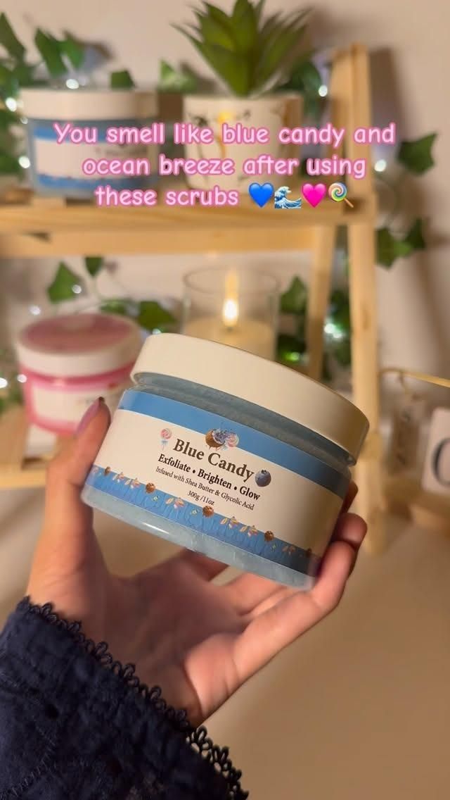 Blue Berry Flavor Scrub 300gm (Pack of 1)